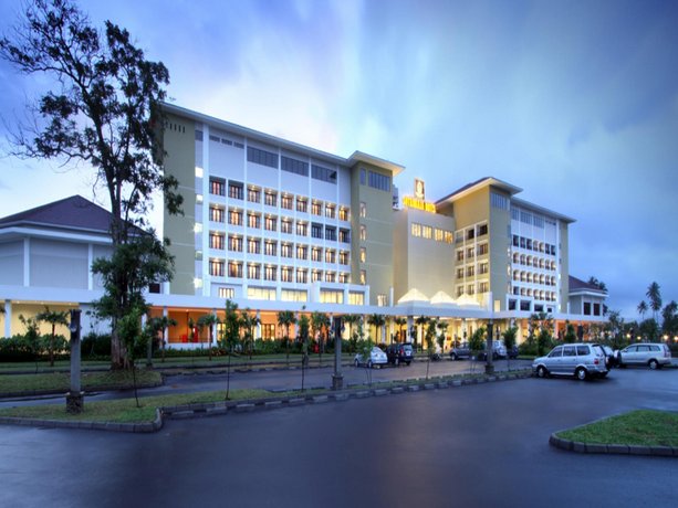 Sutanraja Hotel Convention & Recreation